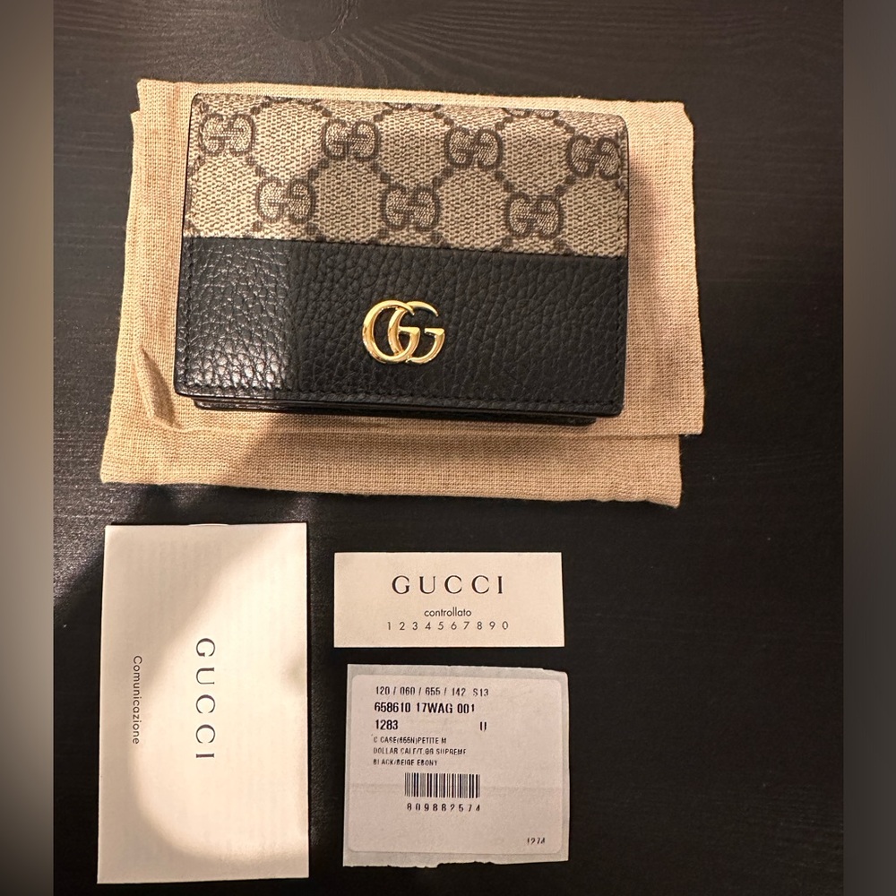 Gucci GG Marmont Card Case Wallet